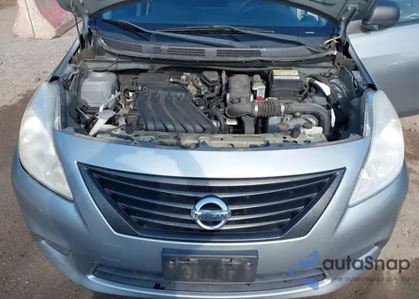 2013 Nissan Versa 1.6 S from USA, damaged, VIN 3N1CN7AP2DL888622